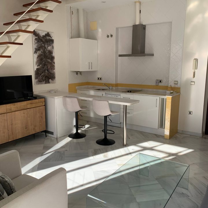 c4156f1b-a1f6-4e60-b4e0-cc8d9194e254